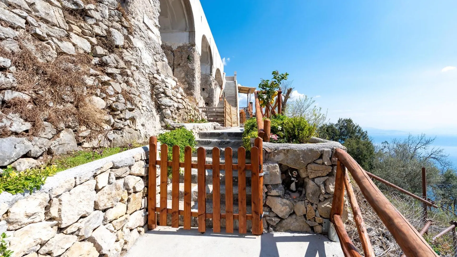 Jori Vista Amalfi Villa 0*,